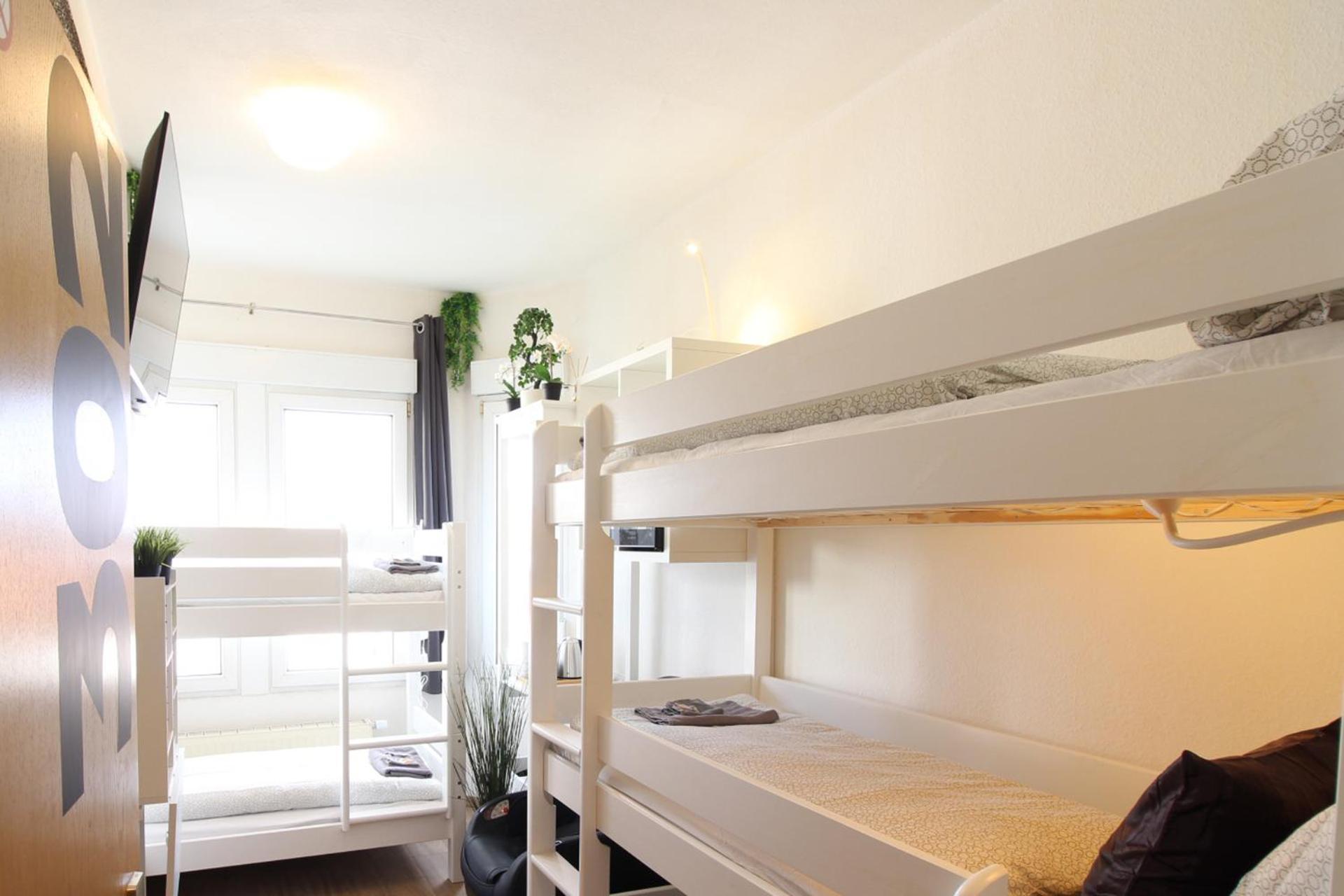 Hotel Ulm Zentrum - Komplettes Zimmer, Hochbett, Android Tv & Eigenem Bad - Perfekt Fuer Familien & Gruppen Екстер'єр фото